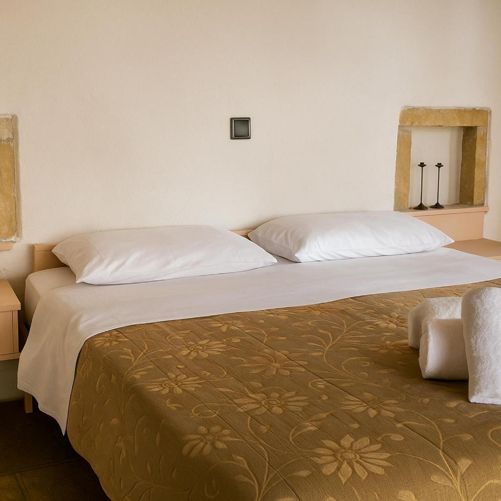 Menexes Suites Monemvasía Zewnętrze zdjęcie